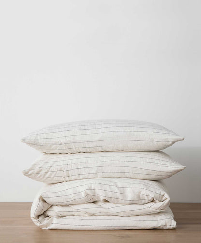 Parure de lit en lin à rayures fines