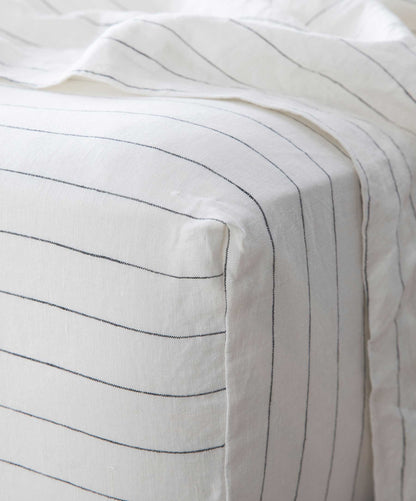 Drap-housse en lin à rayures fines