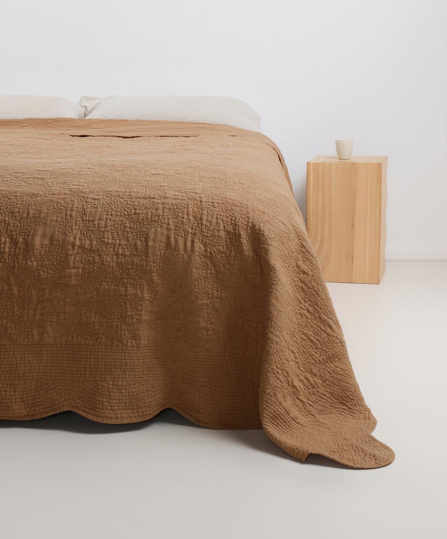 Couverture brodée Willow - Noix de muscade